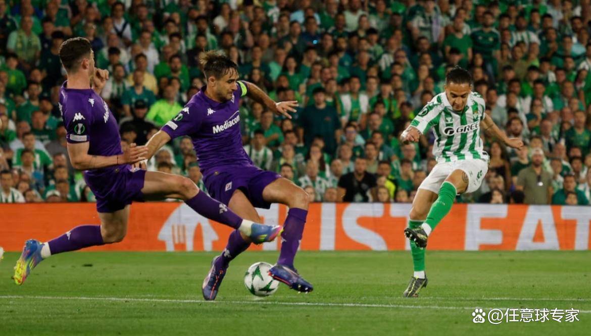 九游平台-佛罗伦萨发布备战花絮，今晚内部沟通，欧冠任务艰巨，心理建设被强调的简单介绍